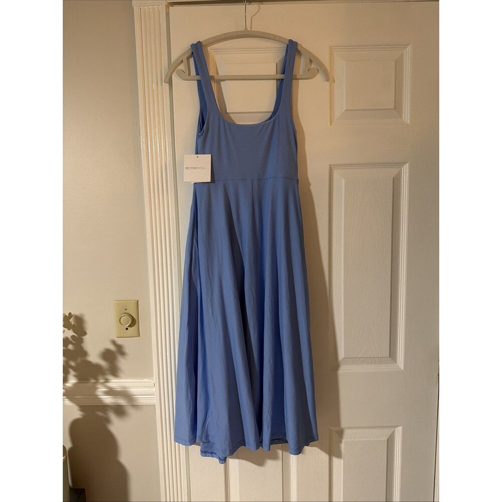 Beyond Yoga Featherweight At The Ready Square Neck Dress Wildflower Blue XS - Picture 2 of 4